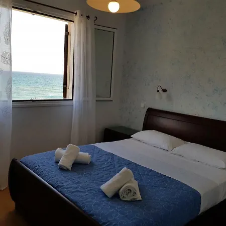 Beachfront 58a * Glyfada (Corfu)