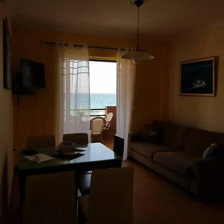 Beachfront 58a