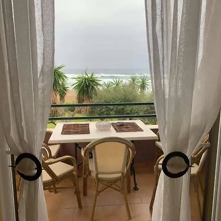 Apartment Beachfront 58a